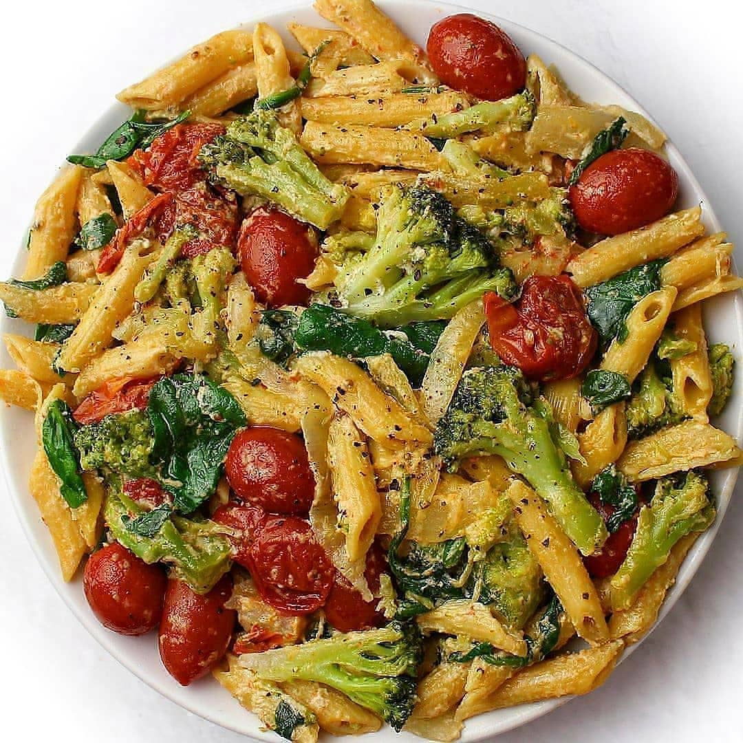 Cheesy Penne with Cherry Tomatoes, Spinach, and Broccoli
