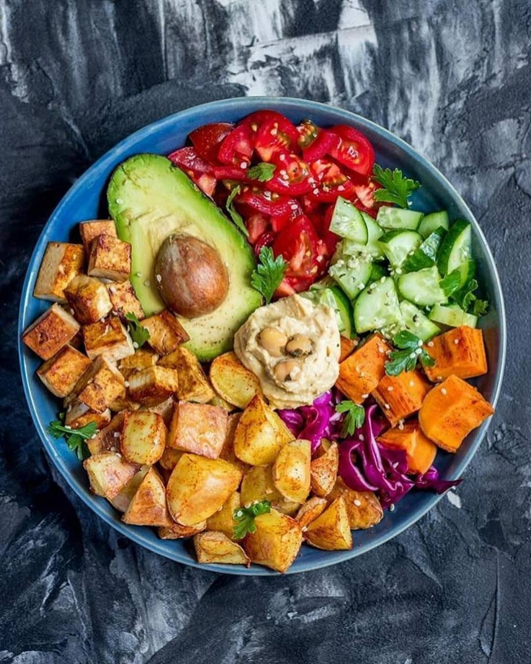 Vegan Bowl with Tofu and Vegetables