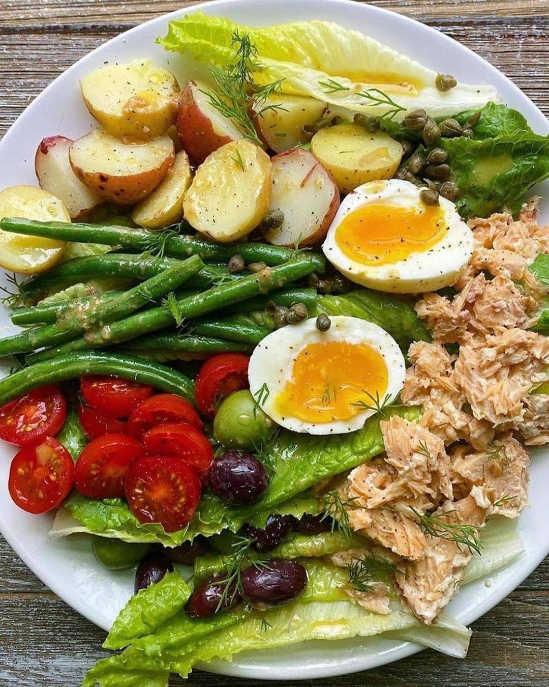 Vibrant Salad with Lemon Dijon Dressing