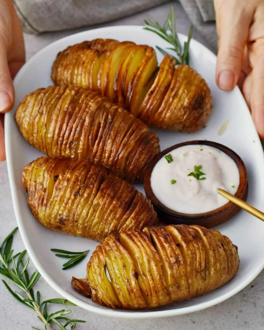 Hasselback Potatoes with Garlic and Rosemary