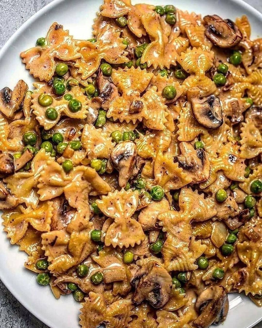 Creamy Vegan Tahini Pasta