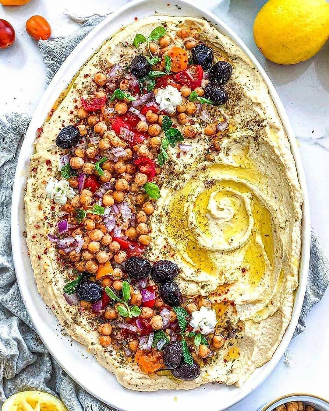 Extra Creamy Vegan Hummus Dip