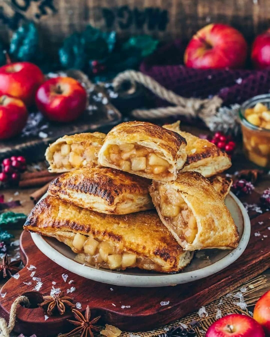 Hot Apple Pie Pockets