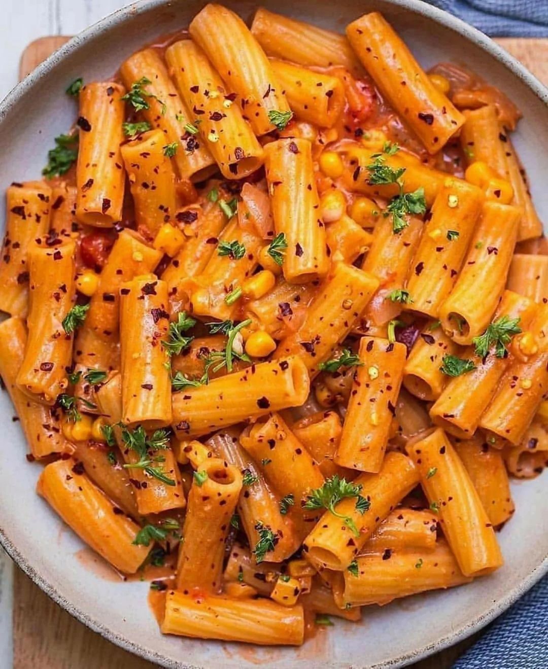 Vegan Rigatoni with Flavorful Tomato Sauce