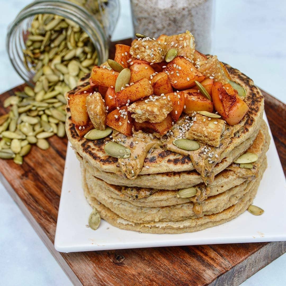 Fluffy Vegan Oat Flour Pancakes
