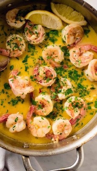 Easy Garlicky Shrimp Scampi Pasta