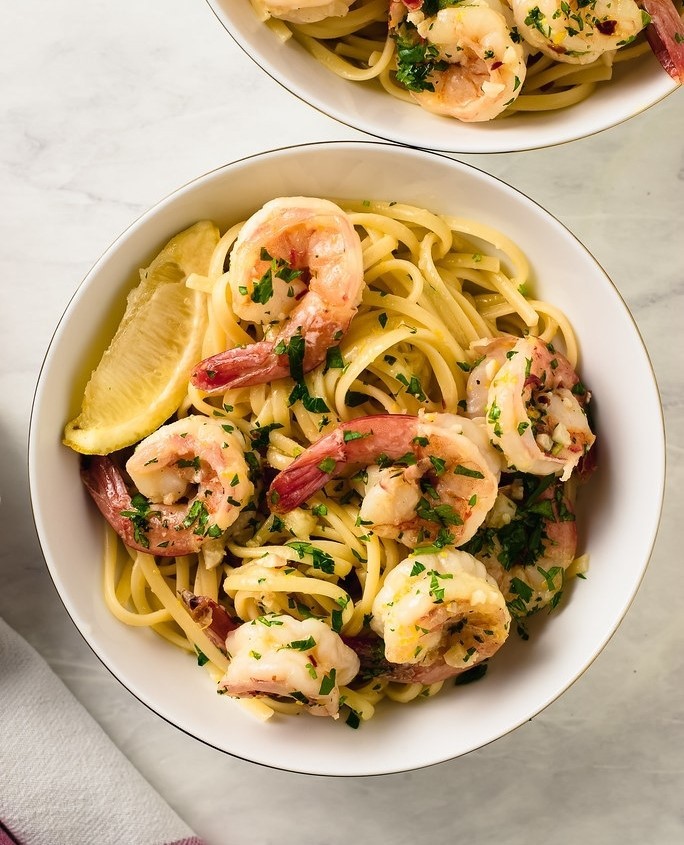 Quick Shrimp Scampi with Garlic and White Wine