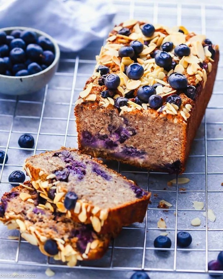 Vegan Blueberry Banana Bread