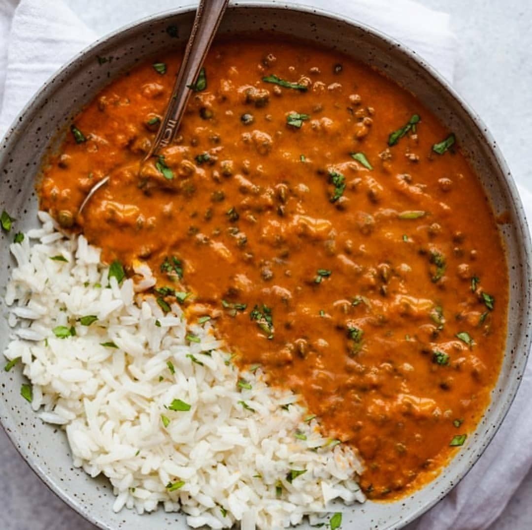 Vegan Lentil Tomato Curry with Coconut Milk