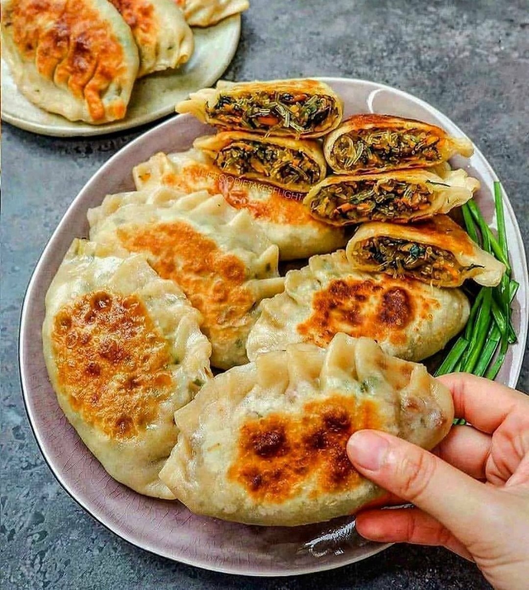 Chinese Chive Vegetable Pan-Fried Pies