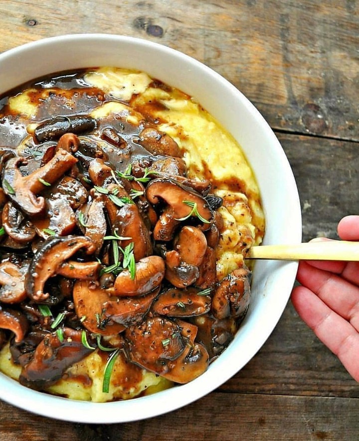 Vegan Creamy Polenta with Red Wine Mushrooms