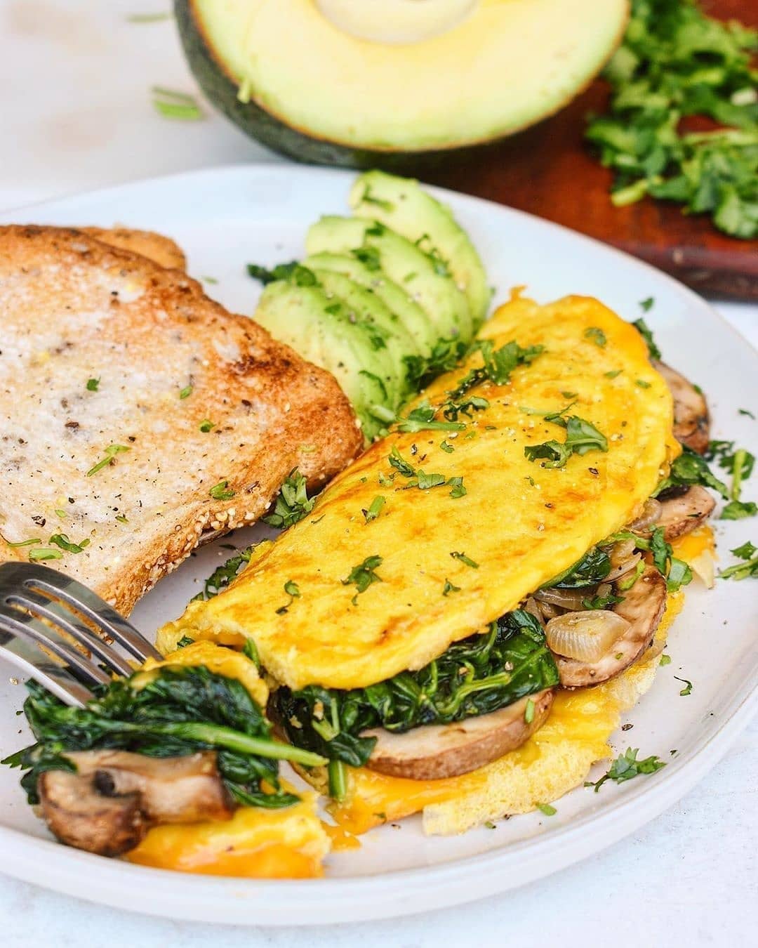 Vegan Cheesy Mushroom Spinach Omelette