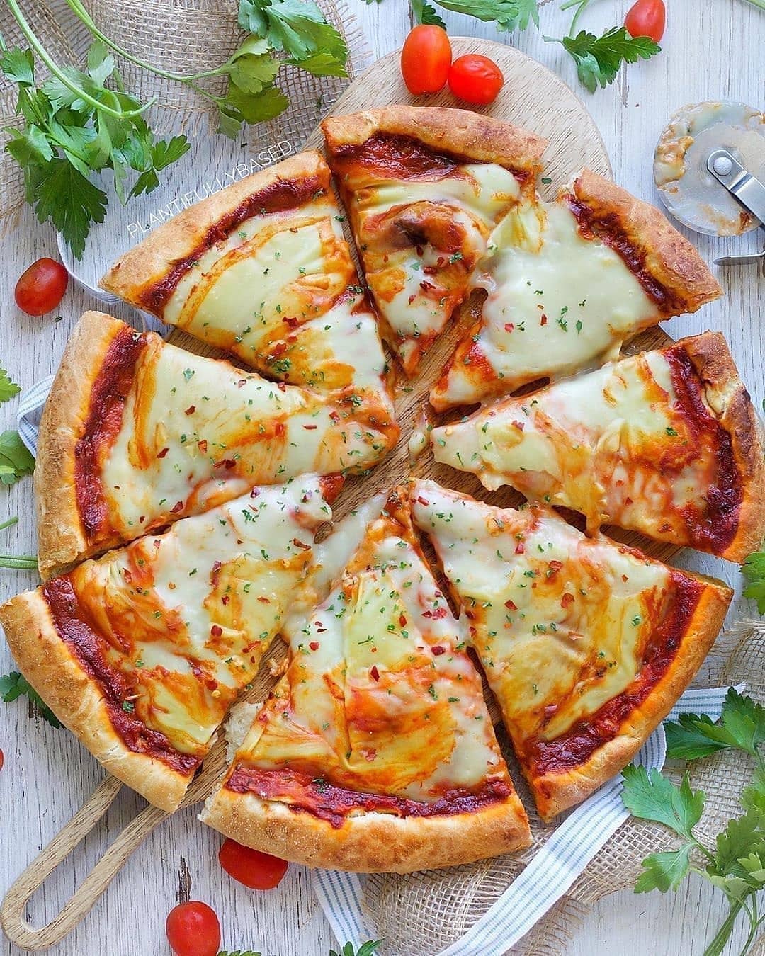 Homemade Vegan Pizza with Cauliflower Cheese
