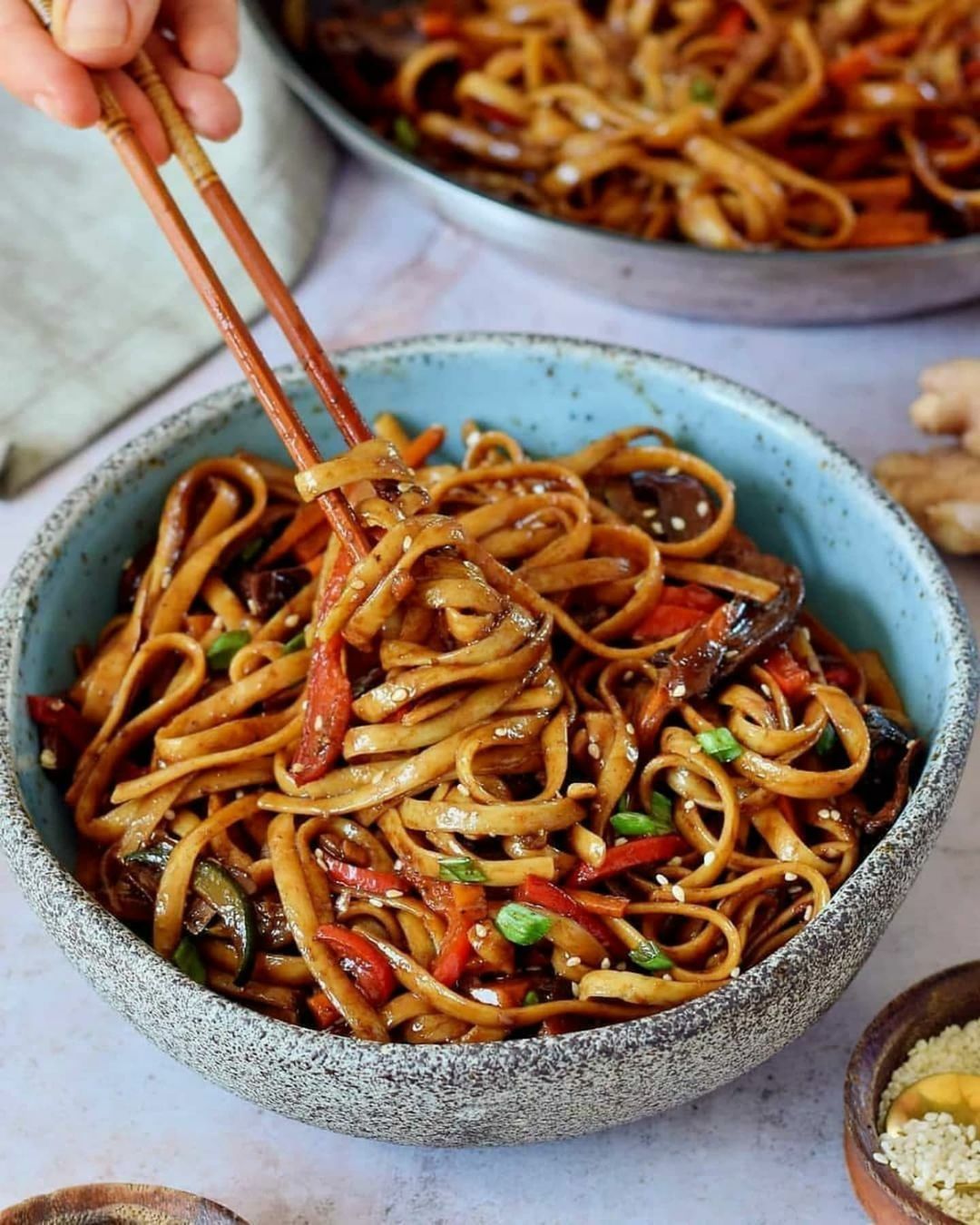 Healthy Vegan Vegetable Stir-Fry Noodles