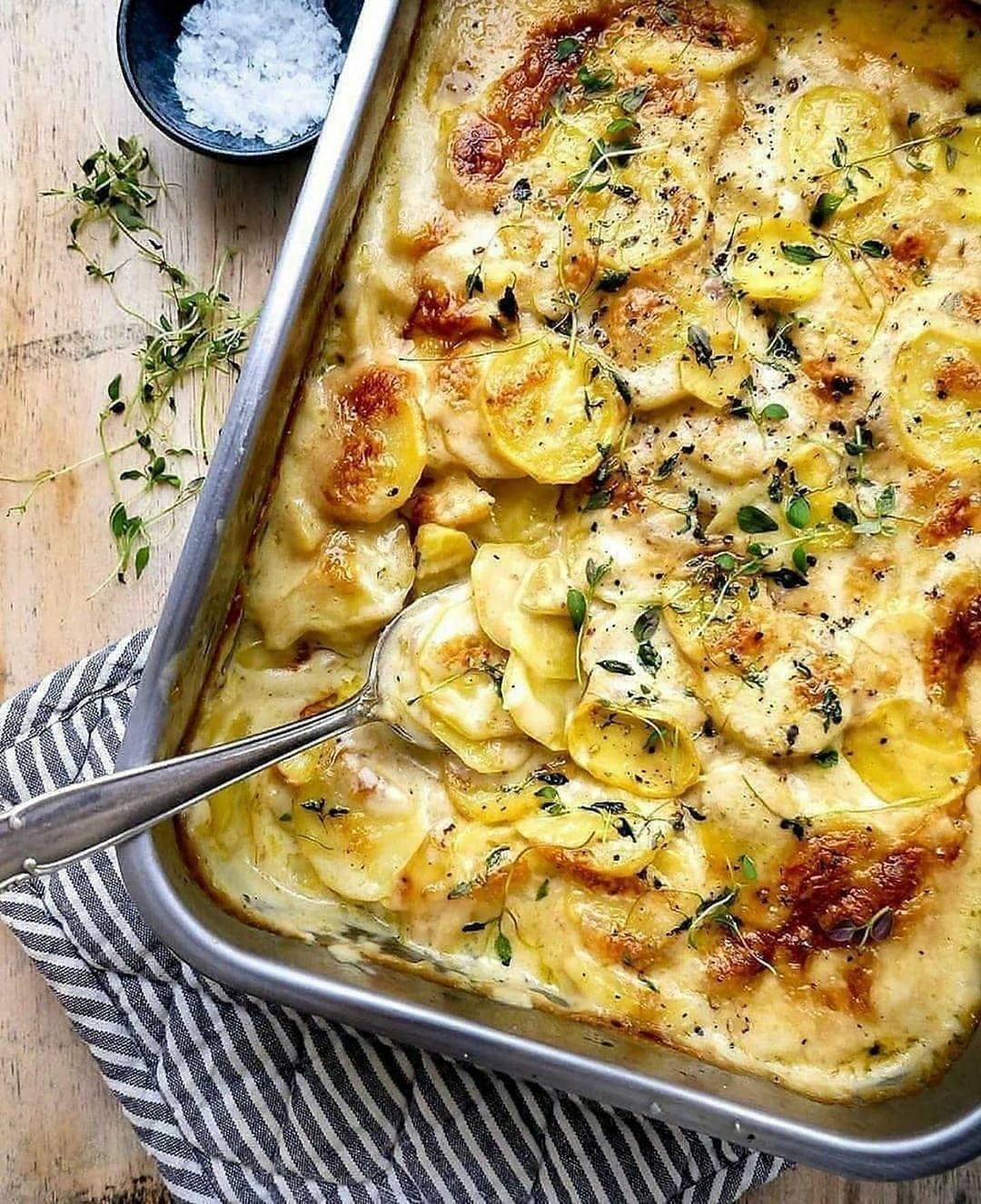 Vegan Potato Bake with Creamy Sauce