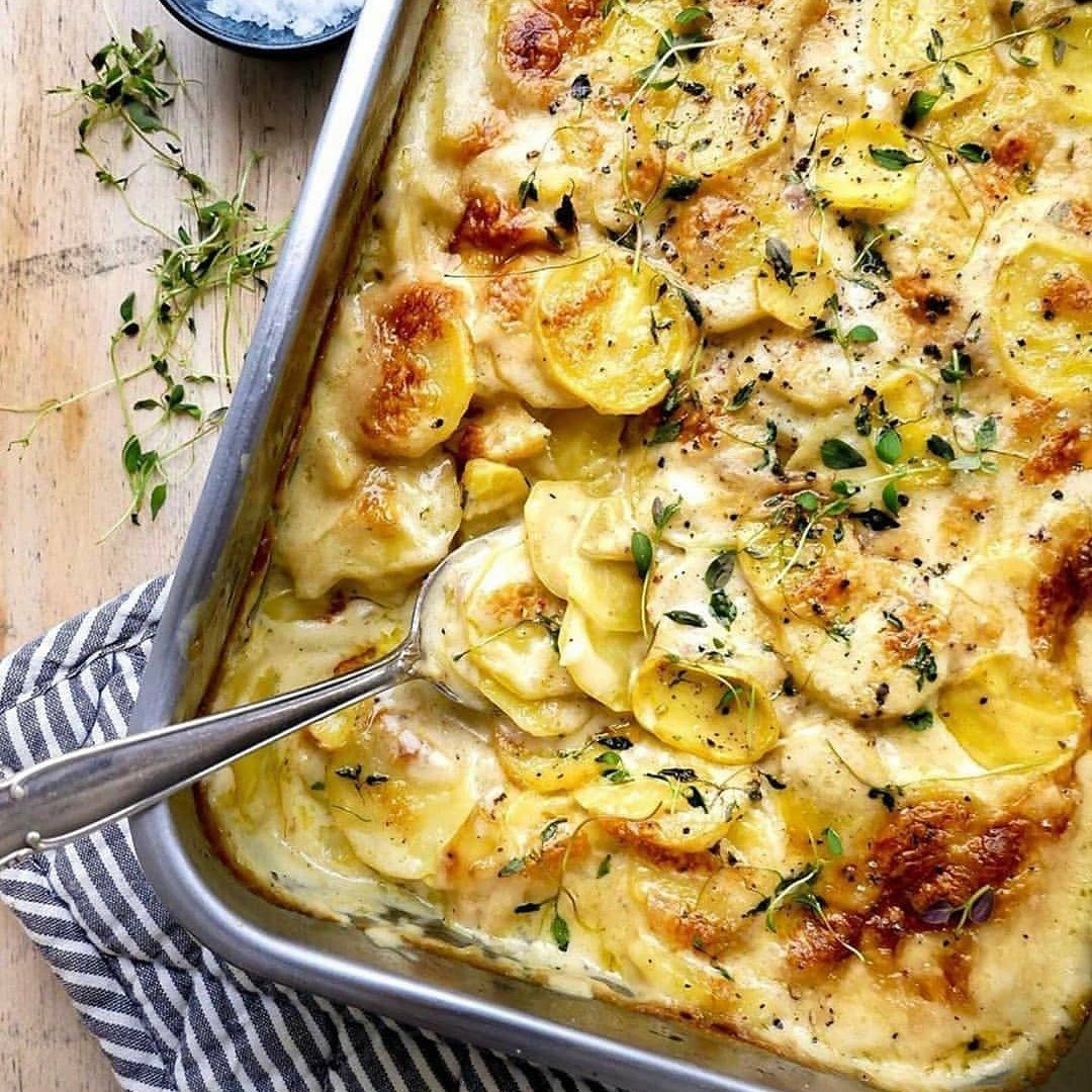 Creamy Vegan Potato and Thyme Bake