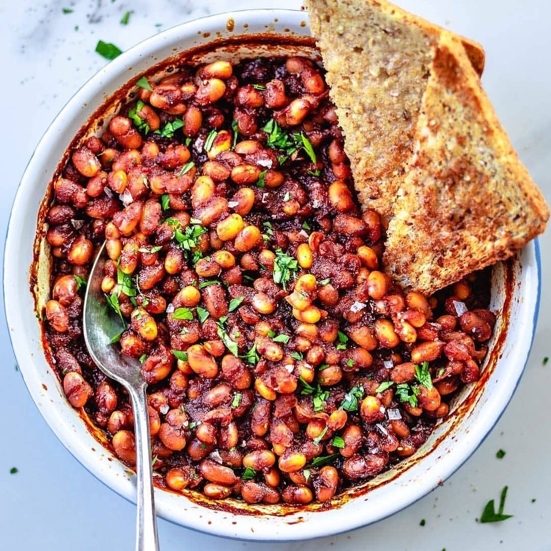 Easy Savory Sweet Smoky Baked Beans