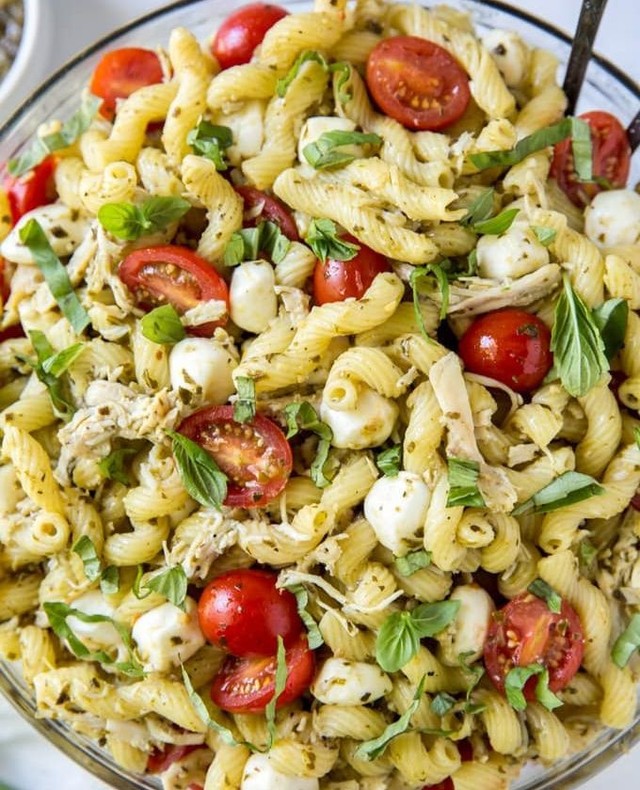 Chicken Pesto Pasta Salad