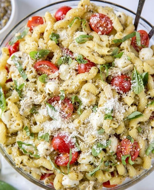 Chicken Pesto Pasta Salad
