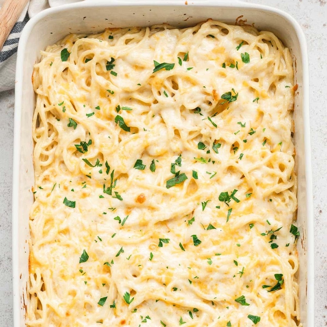 Creamy Baked Spaghetti Mac and Cheese