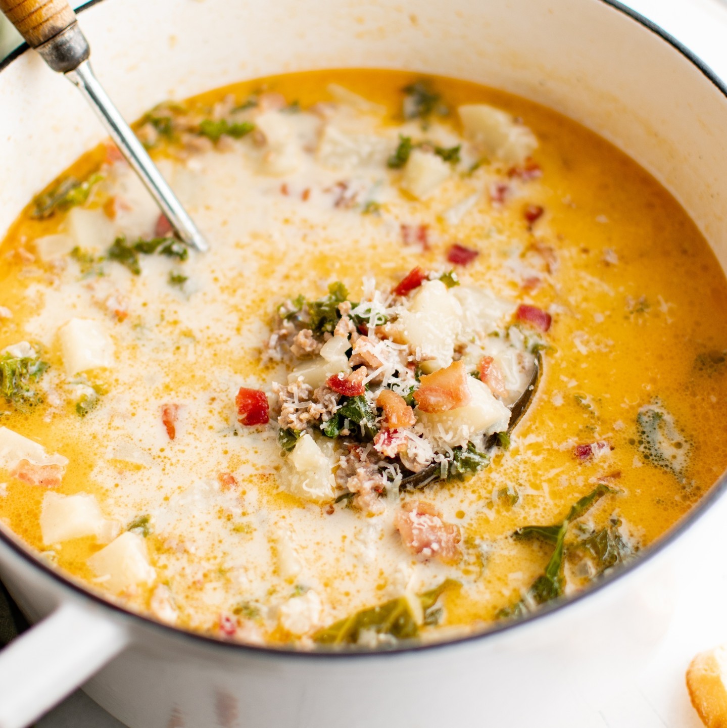 Olive Garden Copycat Zuppa Toscana Soup