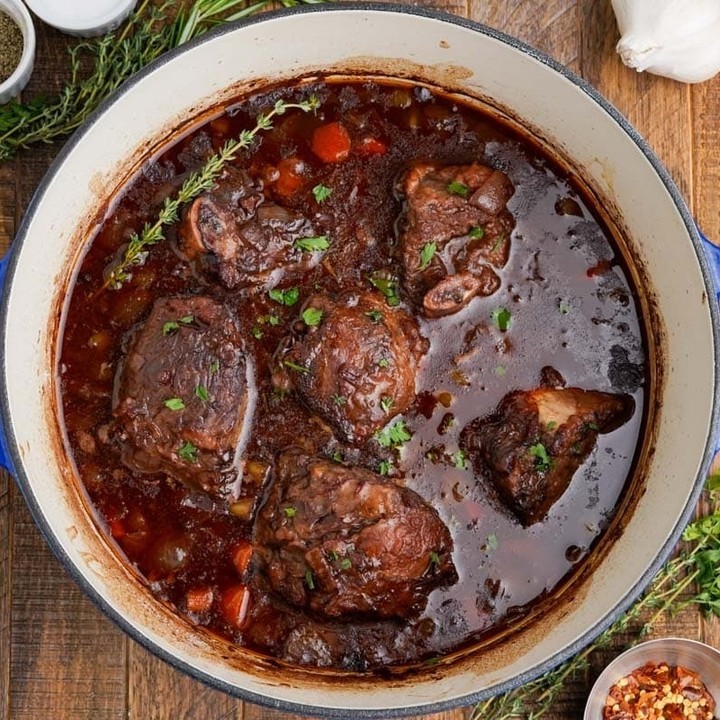 Braised Beef Short Ribs in Red Wine Sauce