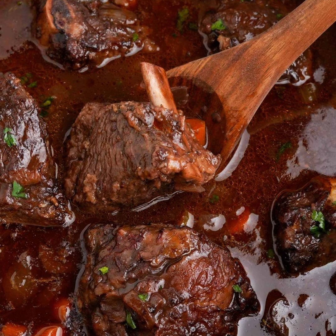 Braised Beef Short Ribs in Red Wine Sauce