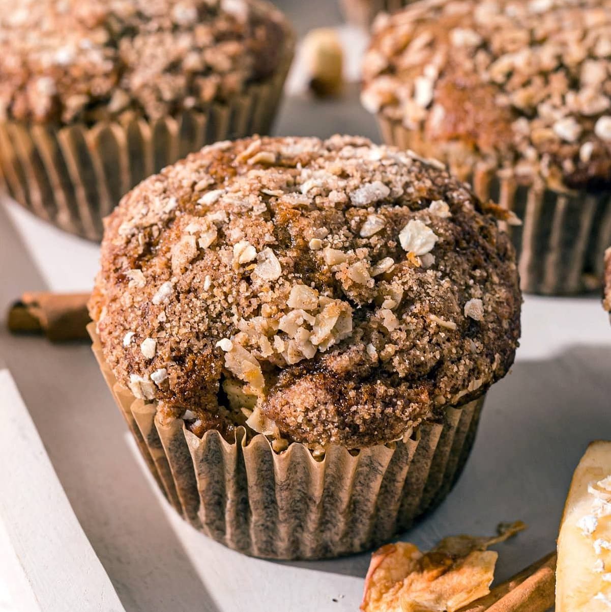 Fluffy Apple Cinnamon Muffins with Sweet Streusel Topping