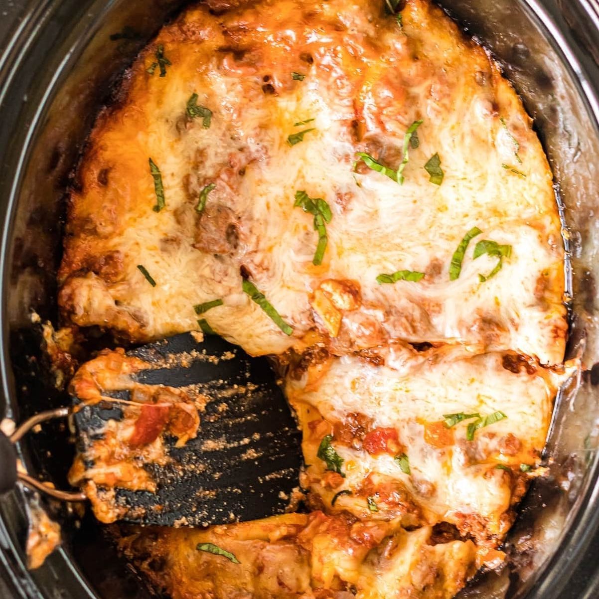 Cheesy Slow Cooker Lasagna with Ground Beef