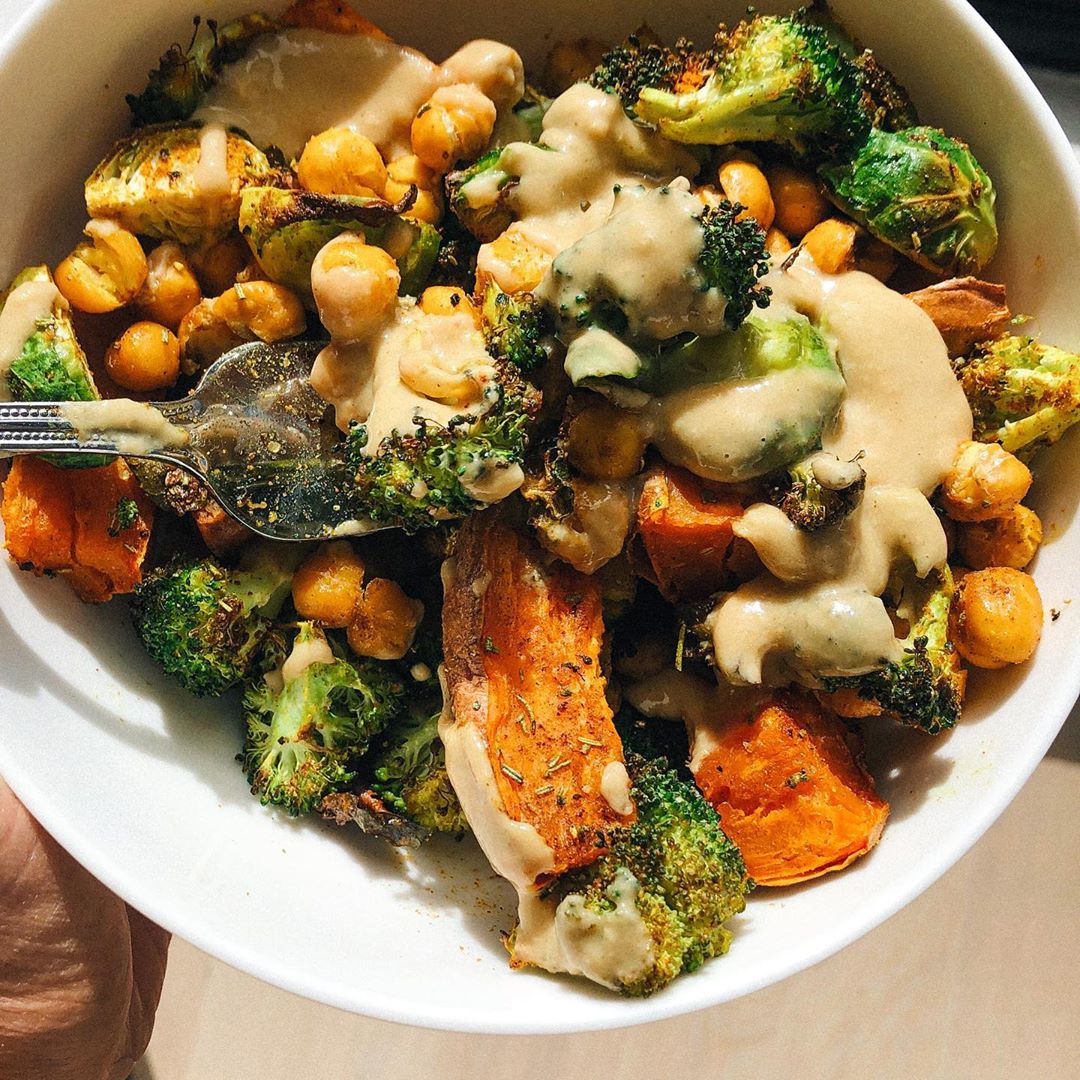 Easy One Pan Roasted Chickpea Vegetables
