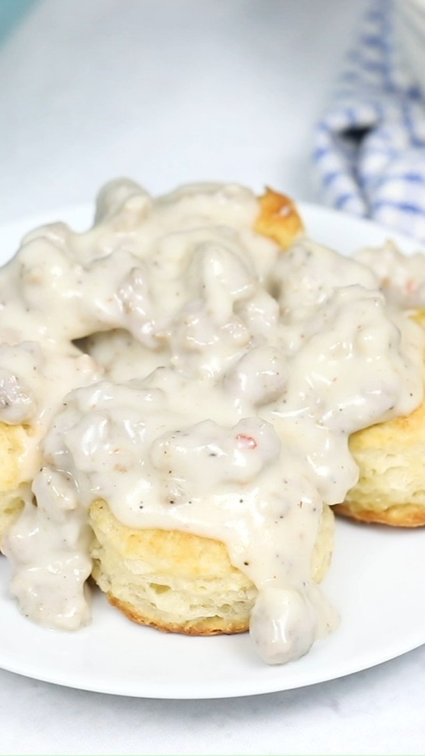 Classic Homemade Sausage Gravy with Buttermilk Biscuits