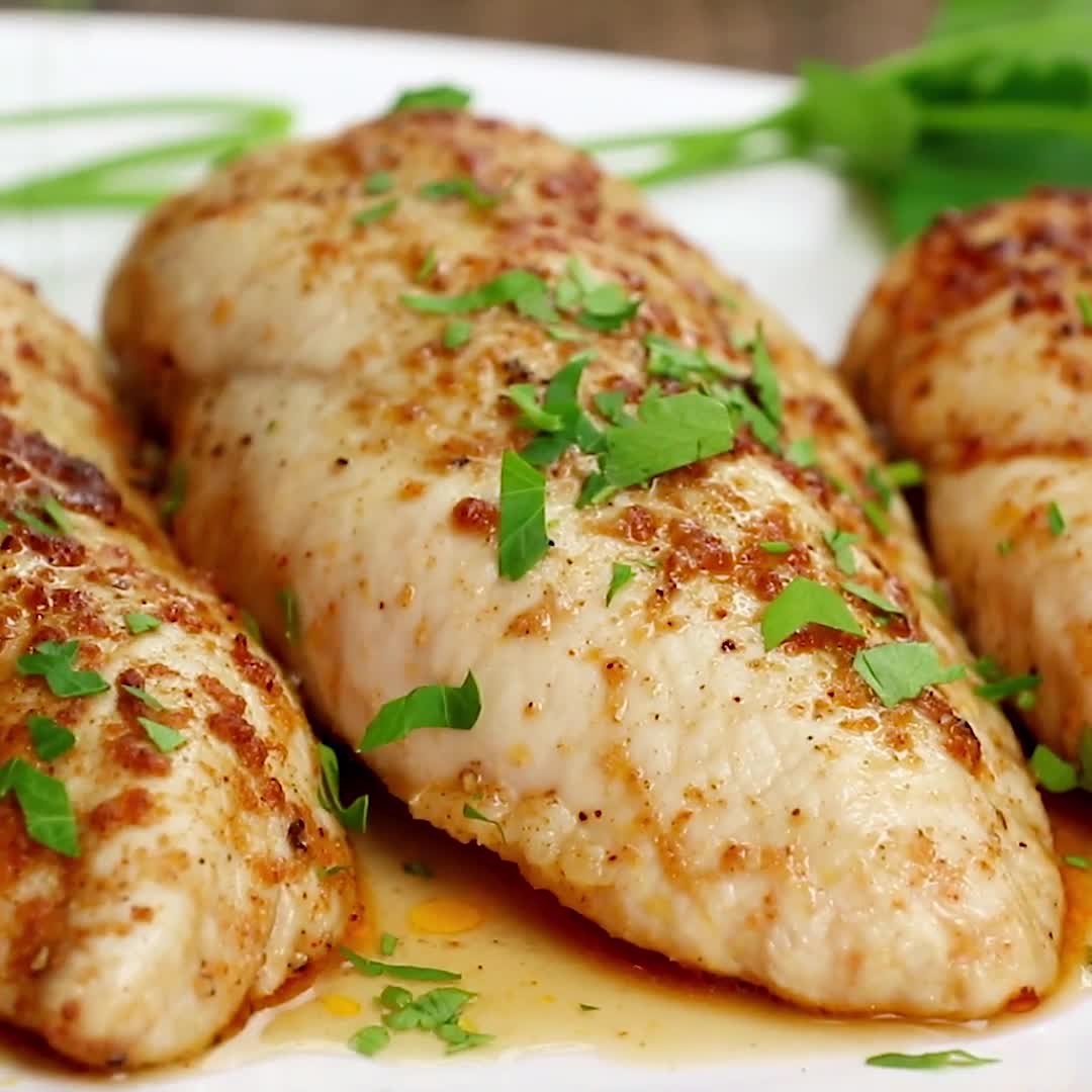 Easy Juicy Baked Chicken Breasts in 30 Minutes