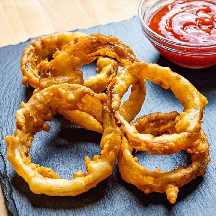 Crispy Golden Beer Battered Onion Rings