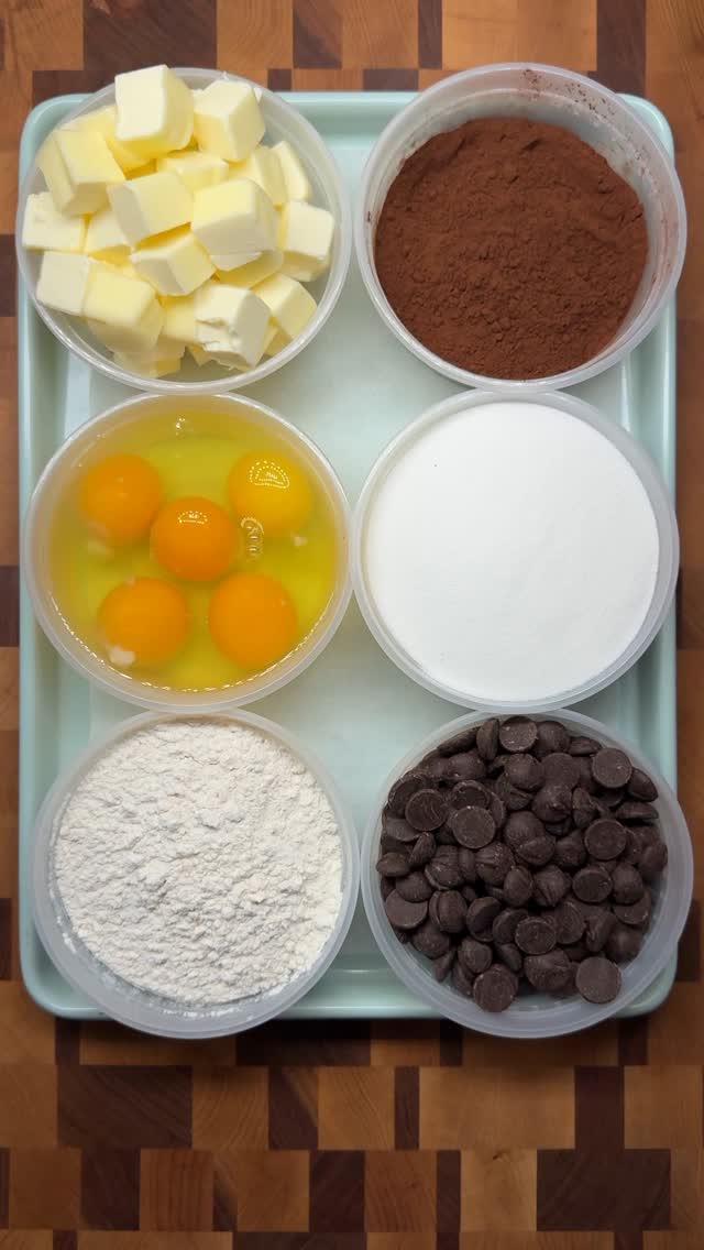 Fudgy Chocolate Brownies for a 9x13 Pan