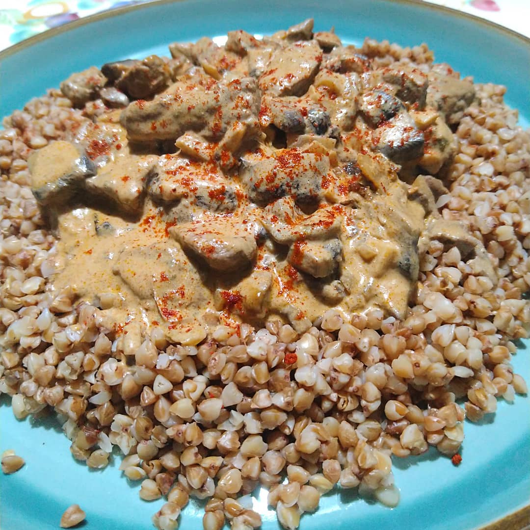 Low Carb Beef Stroganoff with Buckwheat Groats