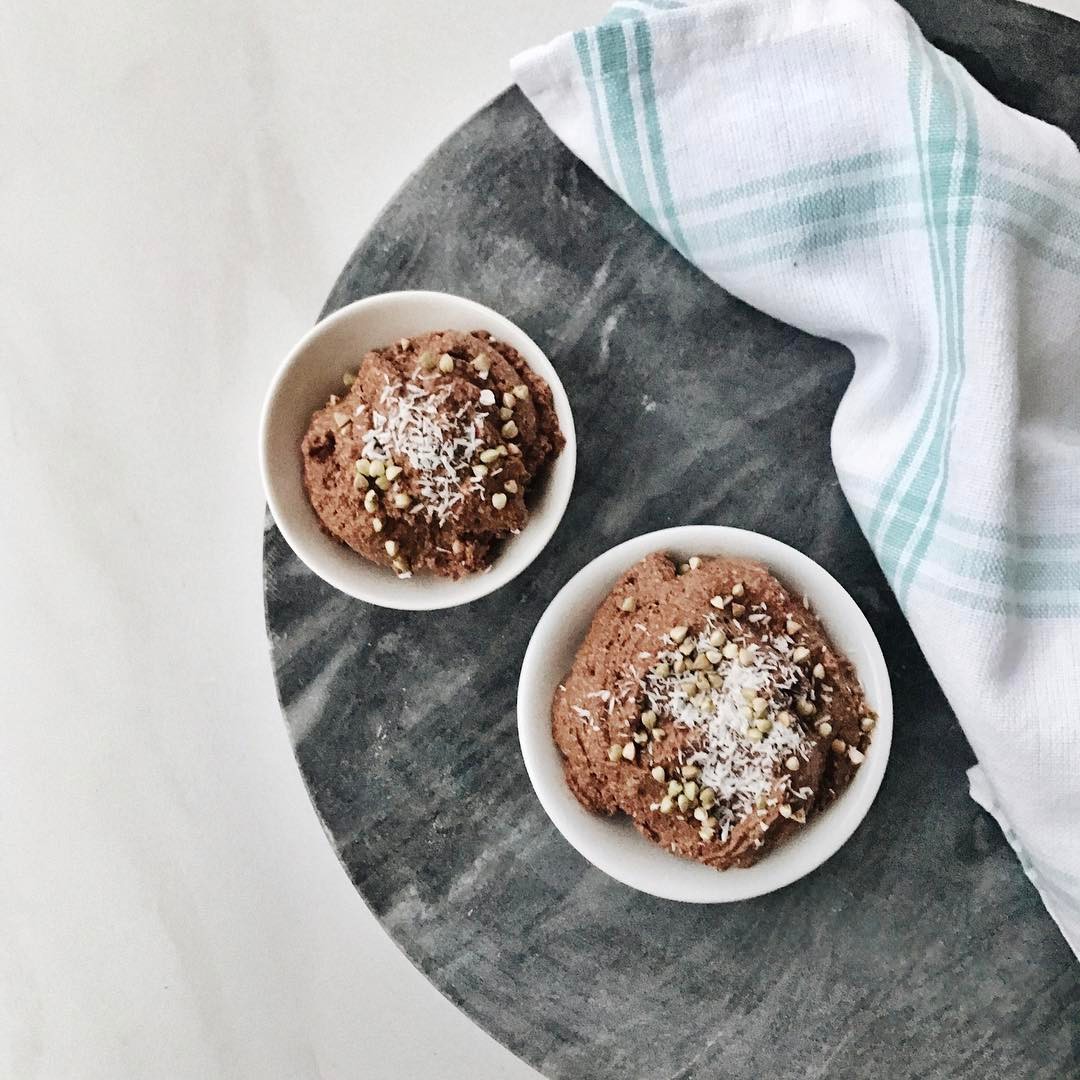 Vegan Chocolate Mousse with Cashews and Chia