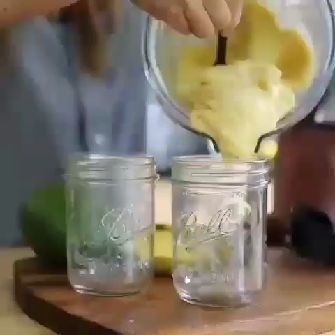 Mango Banana Smoothie Bowl
