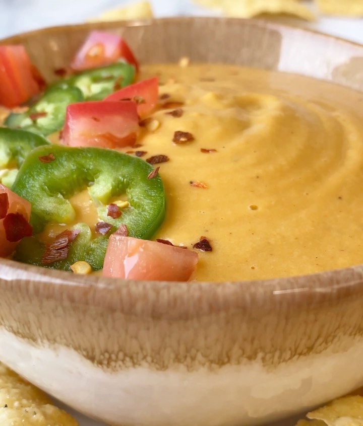 Vegan Queso Dip with Nutritional Yeast