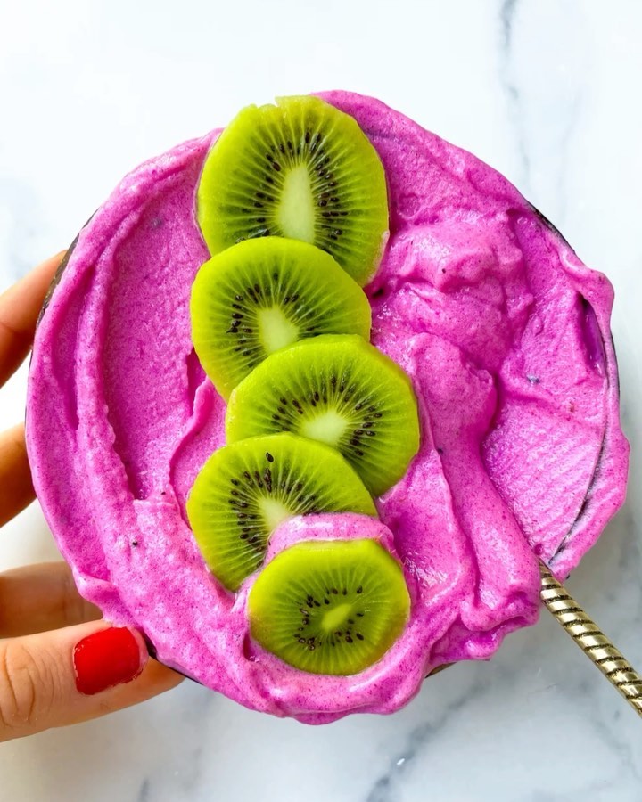 Dragonfruit Banana Nice Cream Smoothie