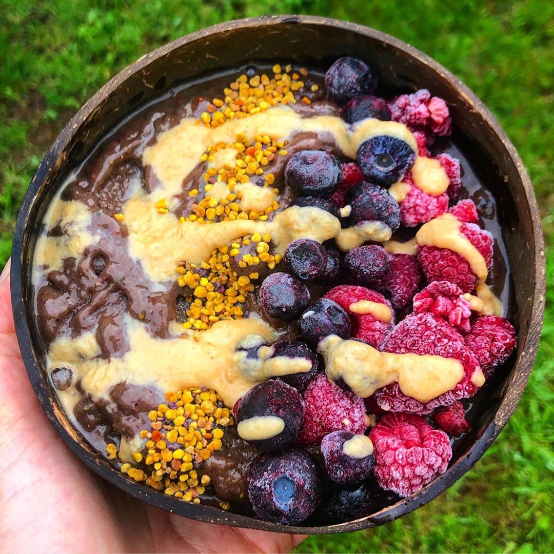 Blueberry Strawberry Banana Acai Bowl