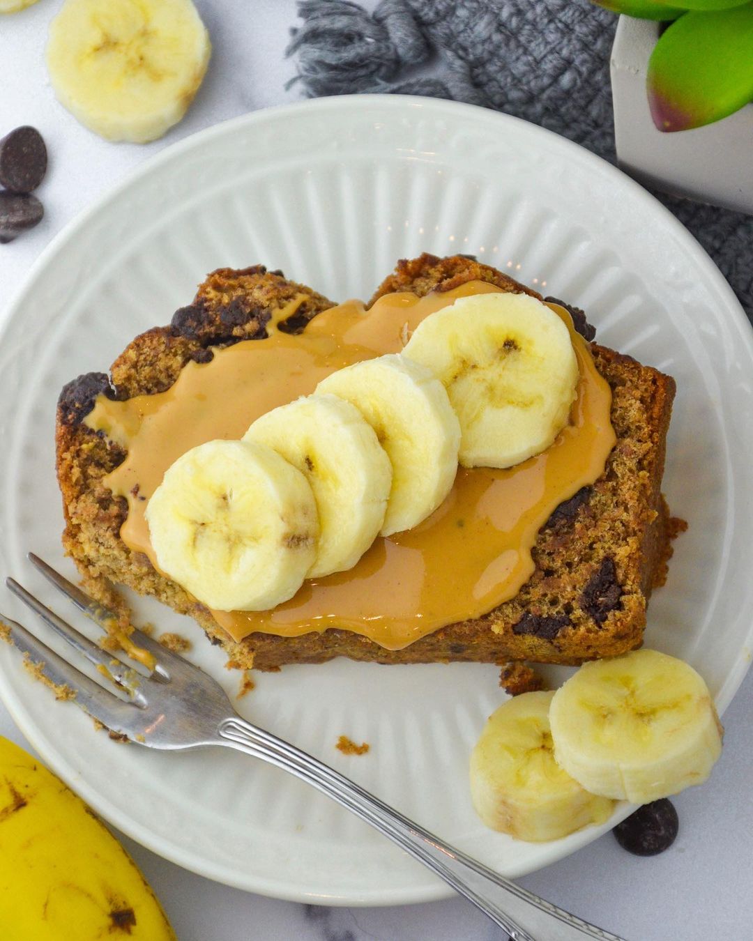 Vegan Chocolate Chip Banana Bread