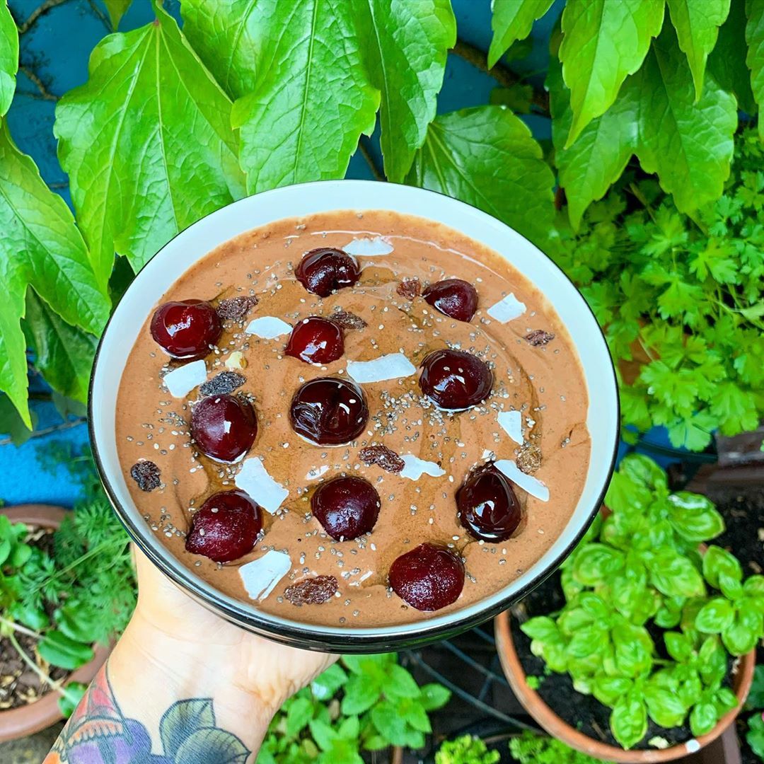 Delicious Vegan Black Forest Smoothie Bowl