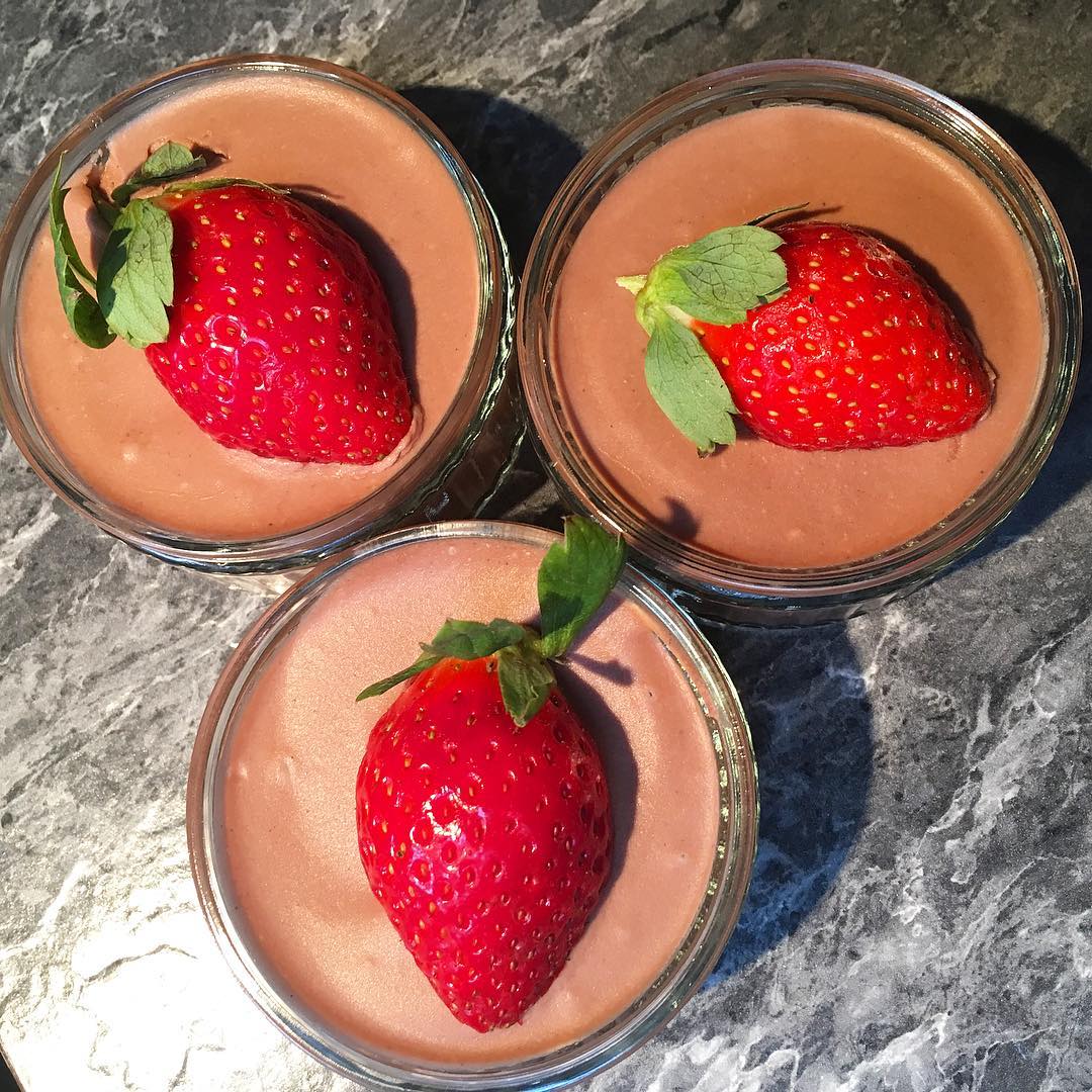 Simple Vegan Chocolate Mousse with Three Ingredients