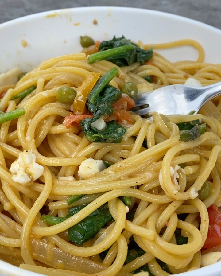 Easy Vegan Pasta with Mushrooms and Tomatoes