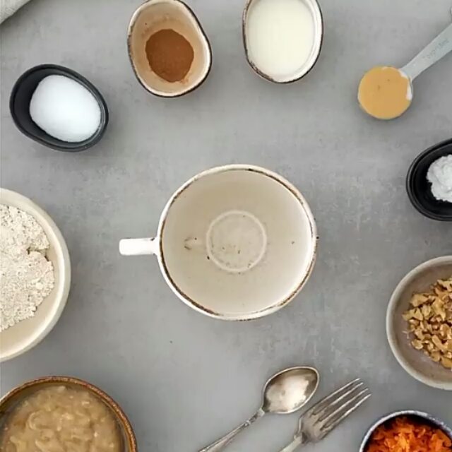 Vegan Carrot Mugcake with Cream Cheese Ice Cream