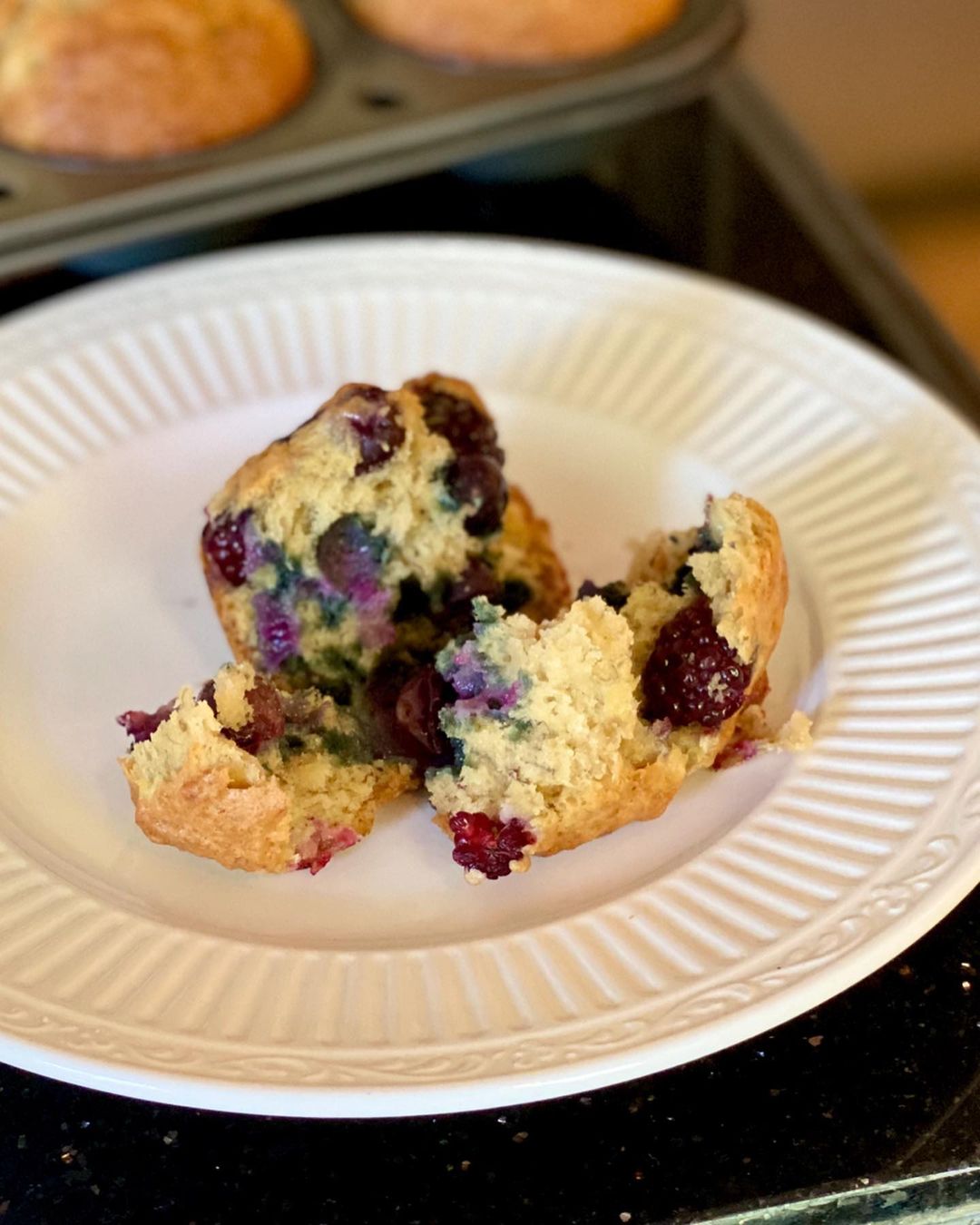Delicious Berry Loaded Muffins with Fresh Fruits