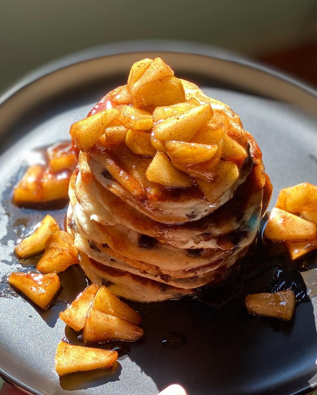Vegan Pancakes with Caramelized Apples