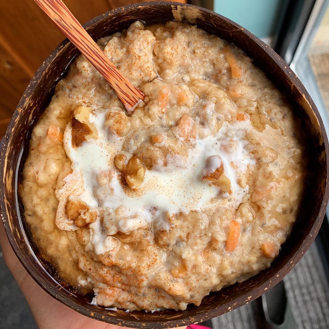 Vegan Carrot Cake Oats Breakfast
