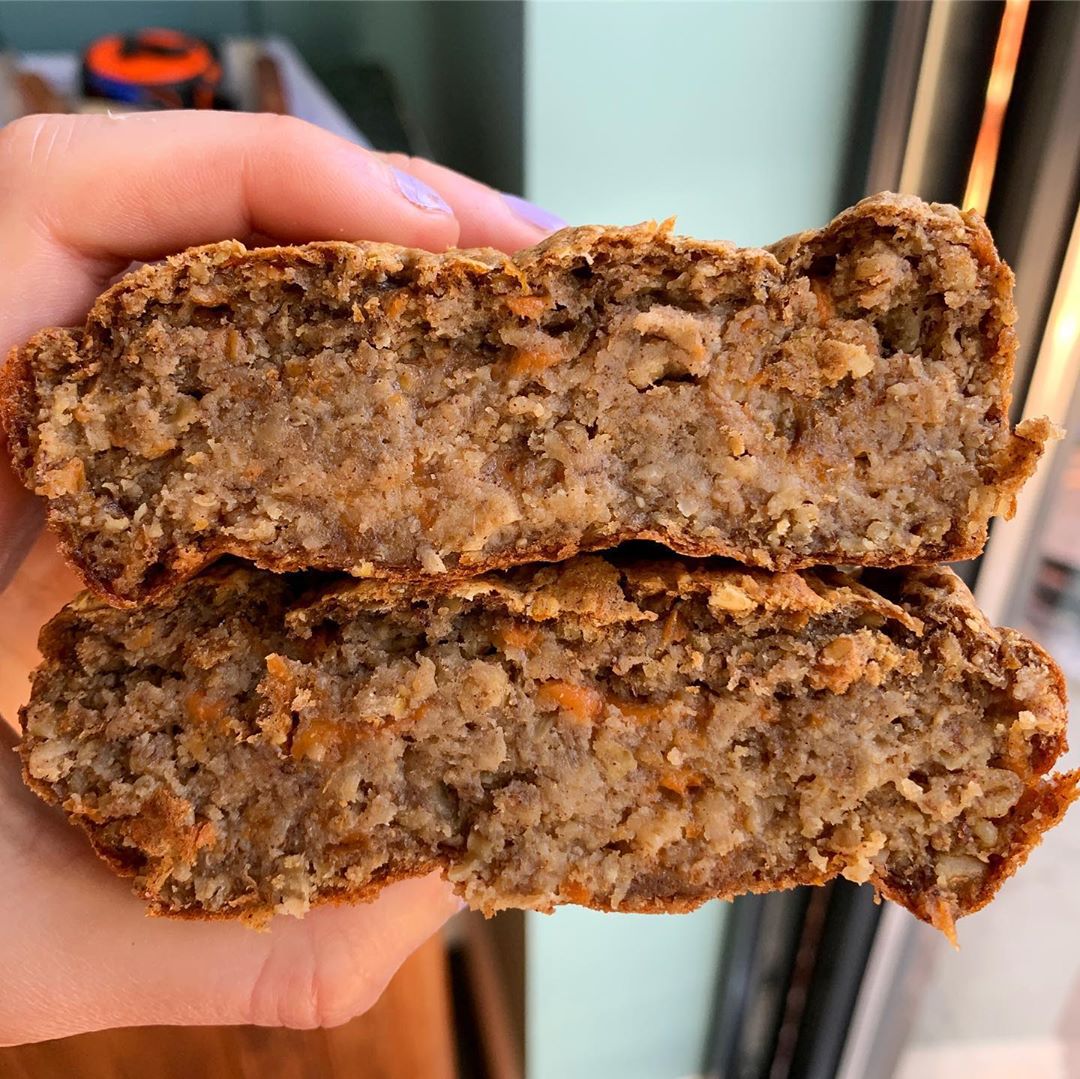 Simple Carrot Cake Bars with Oats and Spices