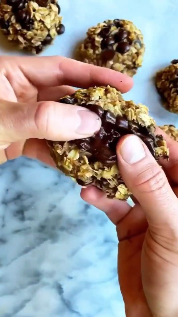Vegan Chocolate Chip Cookies